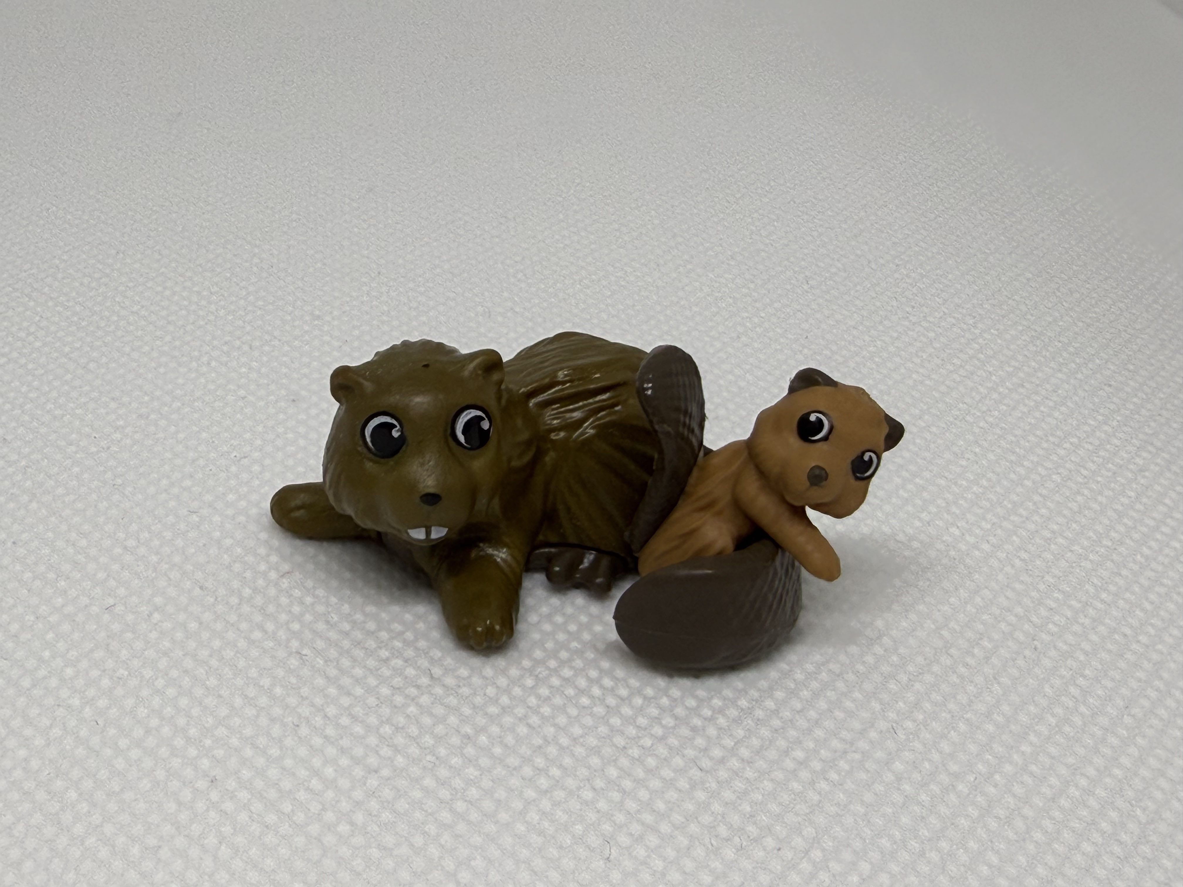 Animales de goma con sus crías - 02