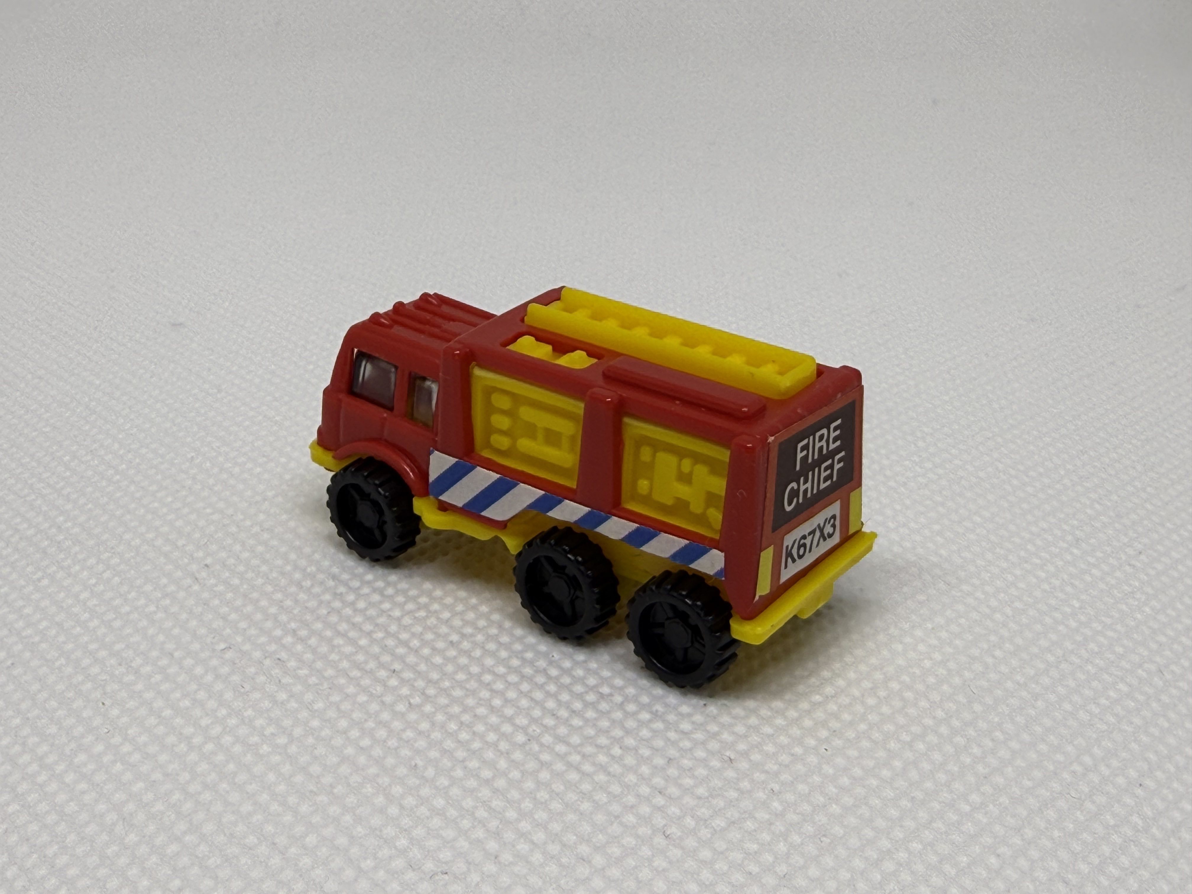 Auto de bomberos y Jeep - 02
